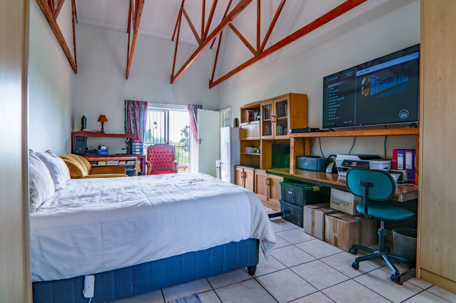 6 Bedroom Property for Sale in Doornkloof Gauteng