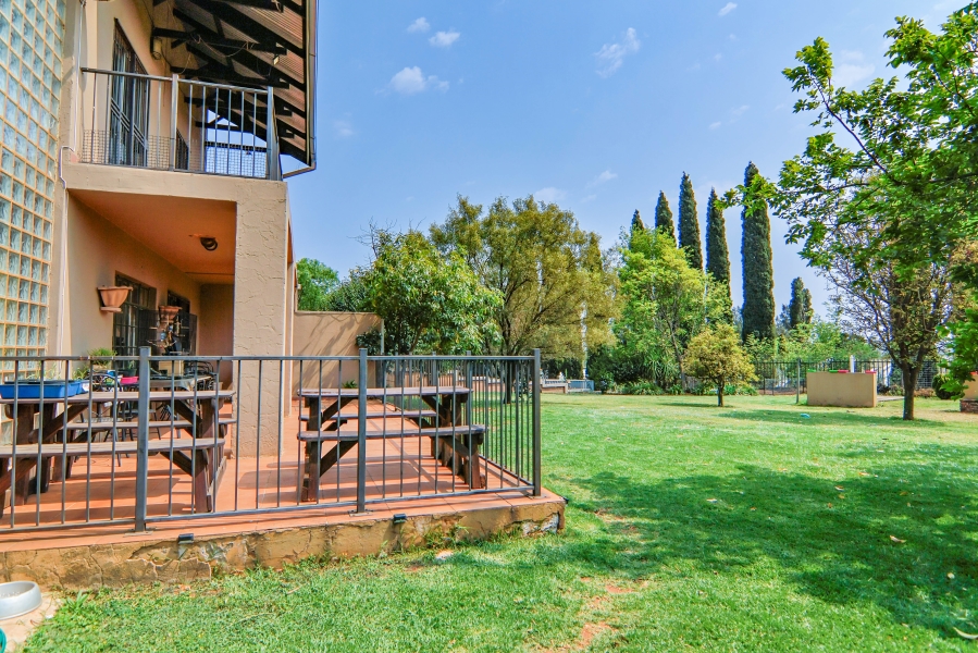 6 Bedroom Property for Sale in Doornkloof Gauteng