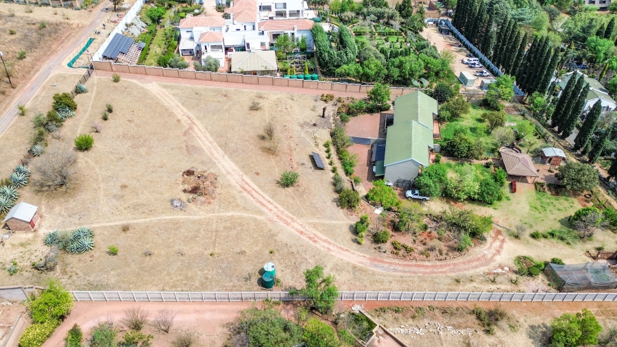 6 Bedroom Property for Sale in Doornkloof Gauteng