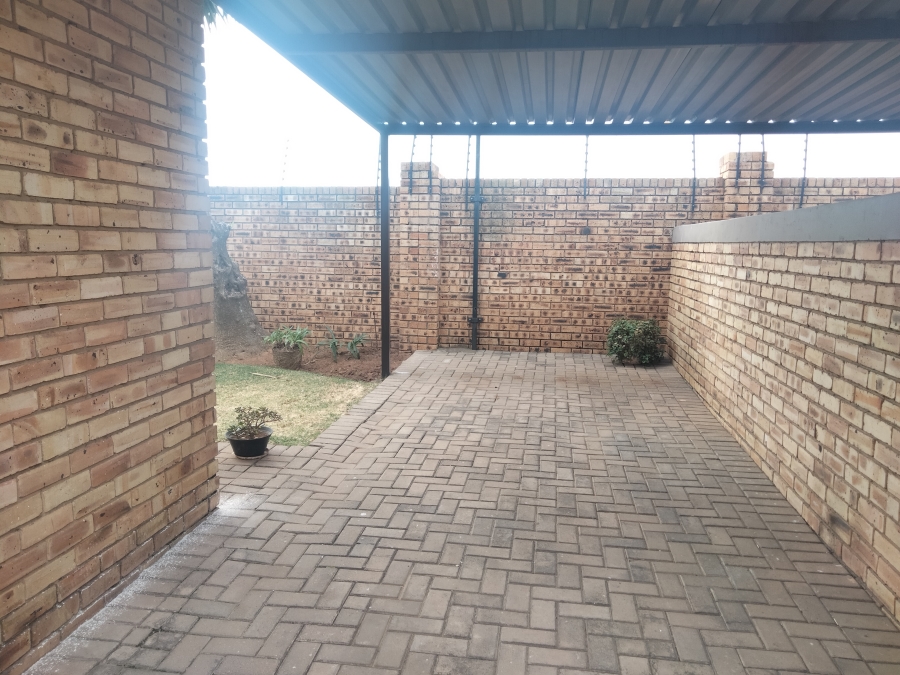 3 Bedroom Property for Sale in Greenhills Gauteng