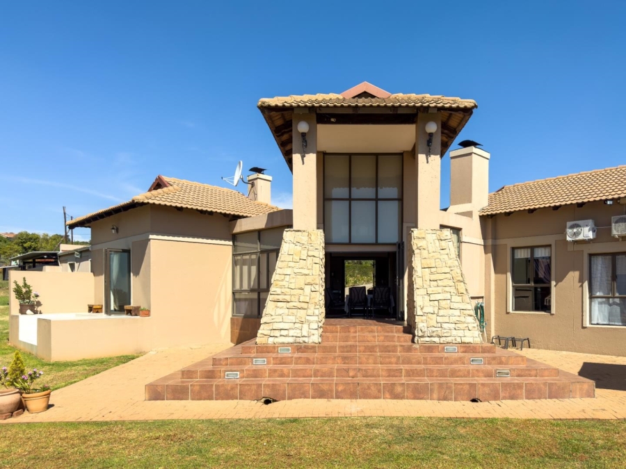 5 Bedroom Property for Sale in Blue Saddle Ranches Gauteng