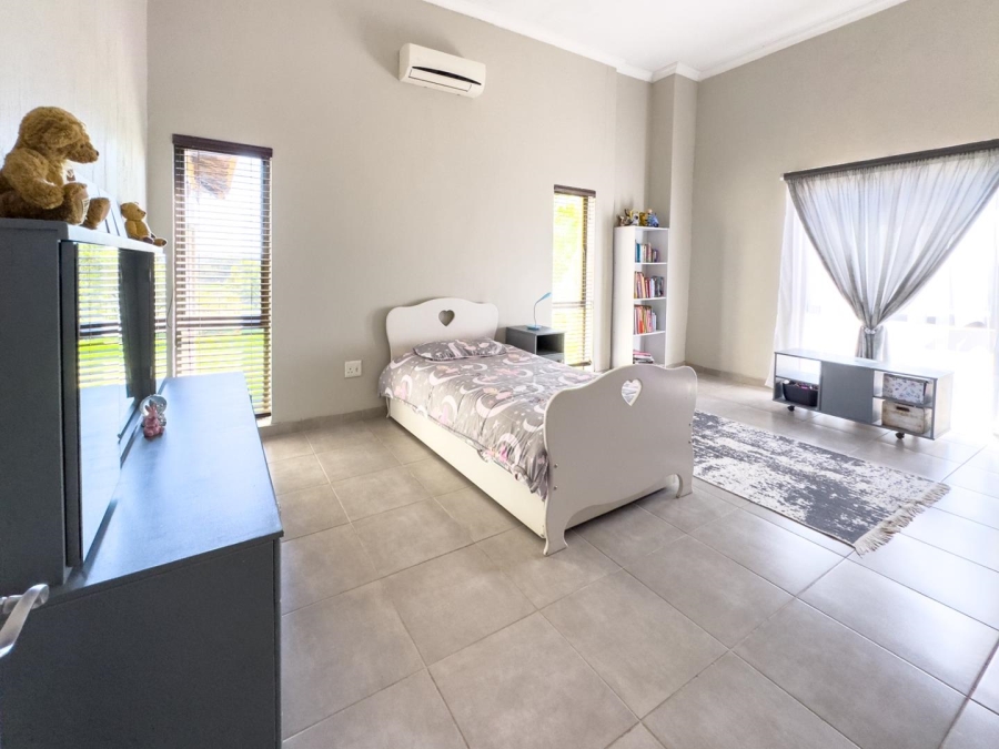 5 Bedroom Property for Sale in Blue Saddle Ranches Gauteng