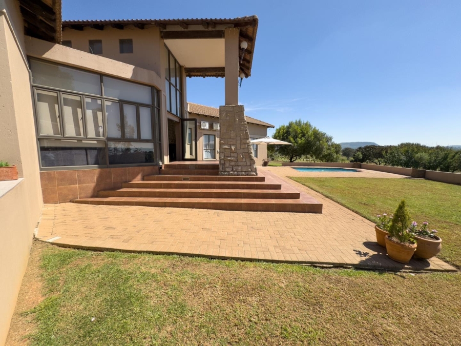 5 Bedroom Property for Sale in Blue Saddle Ranches Gauteng