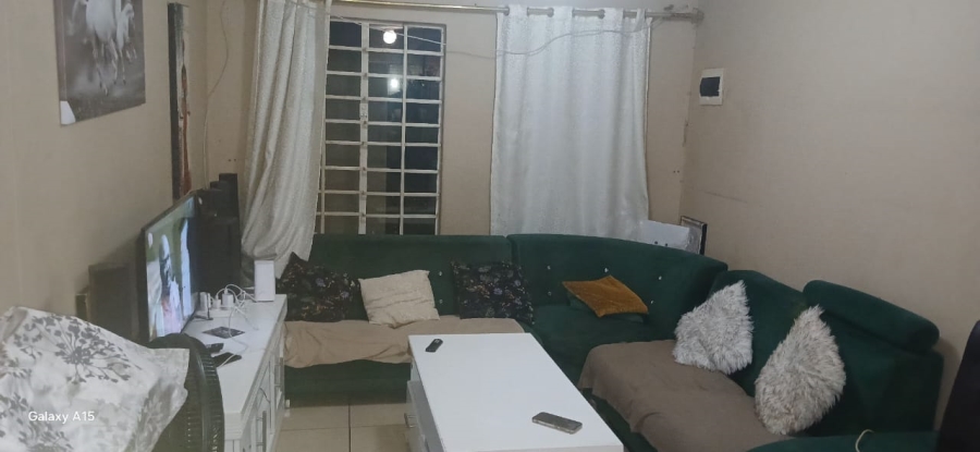 5 Bedroom Property for Sale in Nellmapius Gauteng