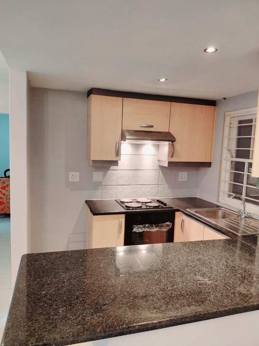 To Let 1 Bedroom Property for Rent in Sandown Gauteng