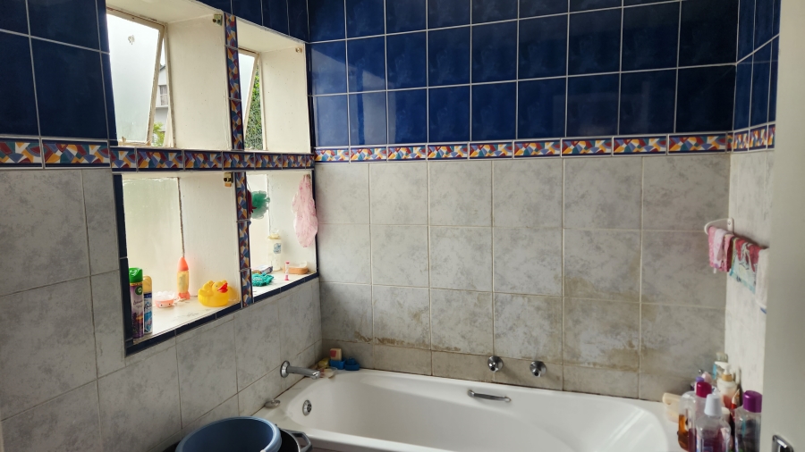 3 Bedroom Property for Sale in Oakdene Gauteng