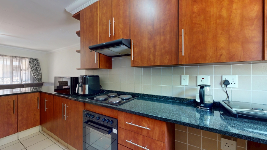 2 Bedroom Property for Sale in Ravenswood Gauteng