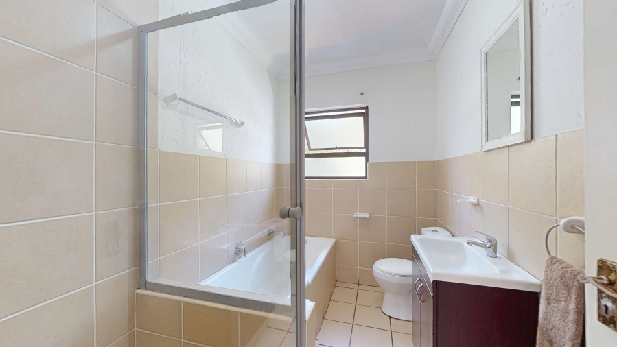 2 Bedroom Property for Sale in Ravenswood Gauteng