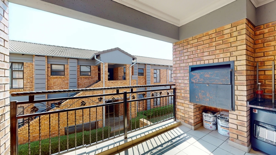 2 Bedroom Property for Sale in Ravenswood Gauteng