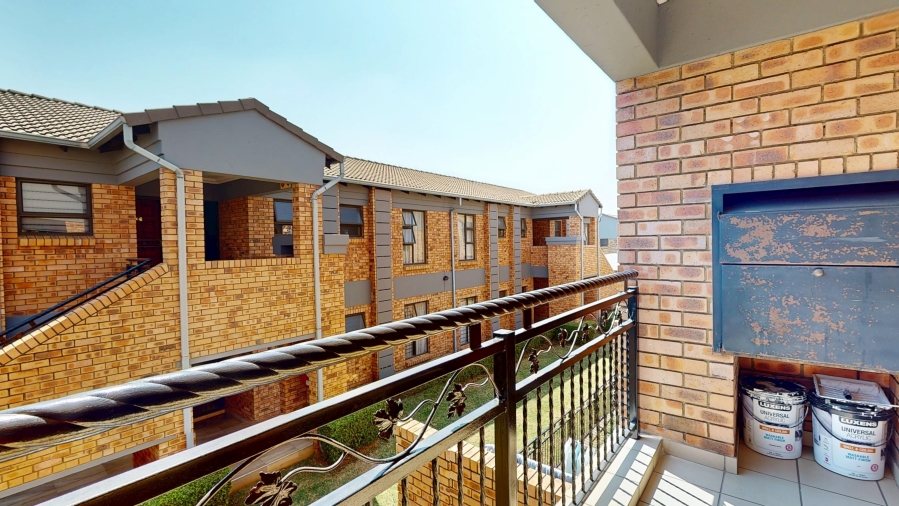 2 Bedroom Property for Sale in Ravenswood Gauteng