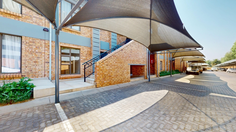 2 Bedroom Property for Sale in Ravenswood Gauteng