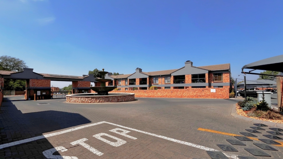 2 Bedroom Property for Sale in Ravenswood Gauteng