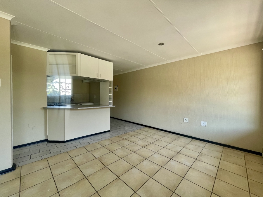 To Let 2 Bedroom Property for Rent in Horison Gauteng