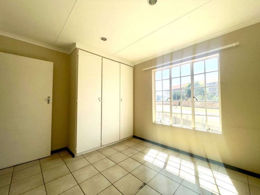 To Let 2 Bedroom Property for Rent in Horison Gauteng