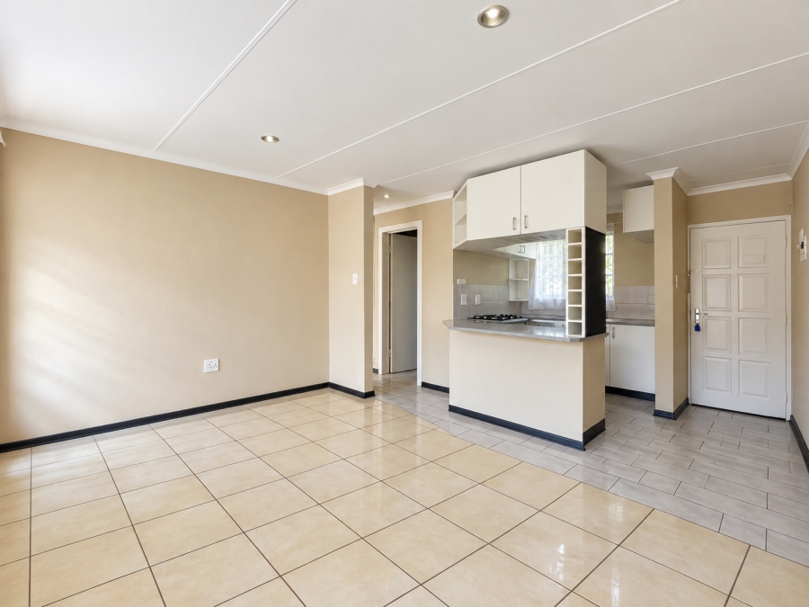 To Let 2 Bedroom Property for Rent in Horison Gauteng