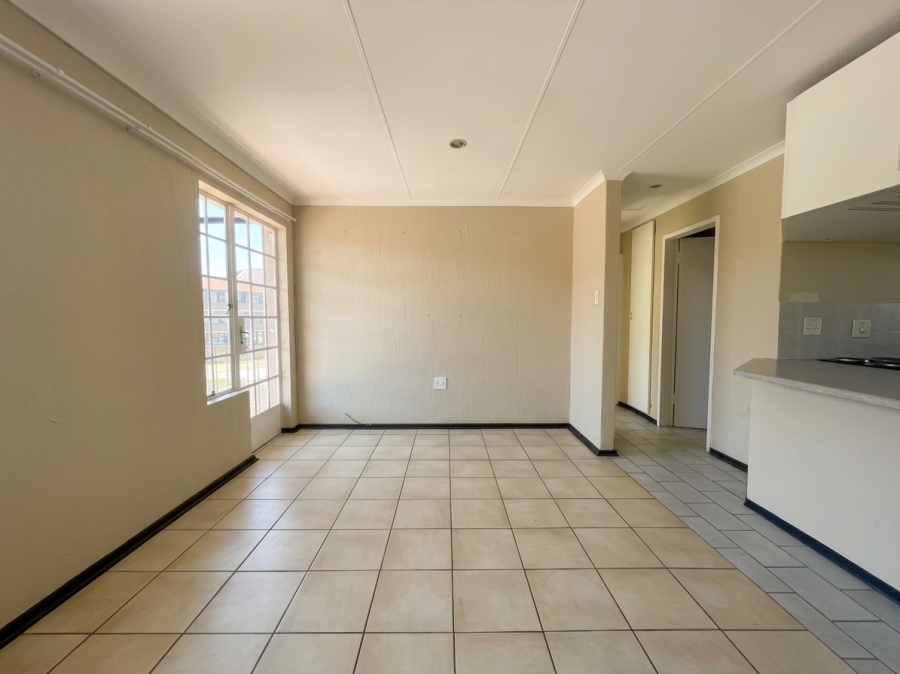 To Let 2 Bedroom Property for Rent in Horison Gauteng