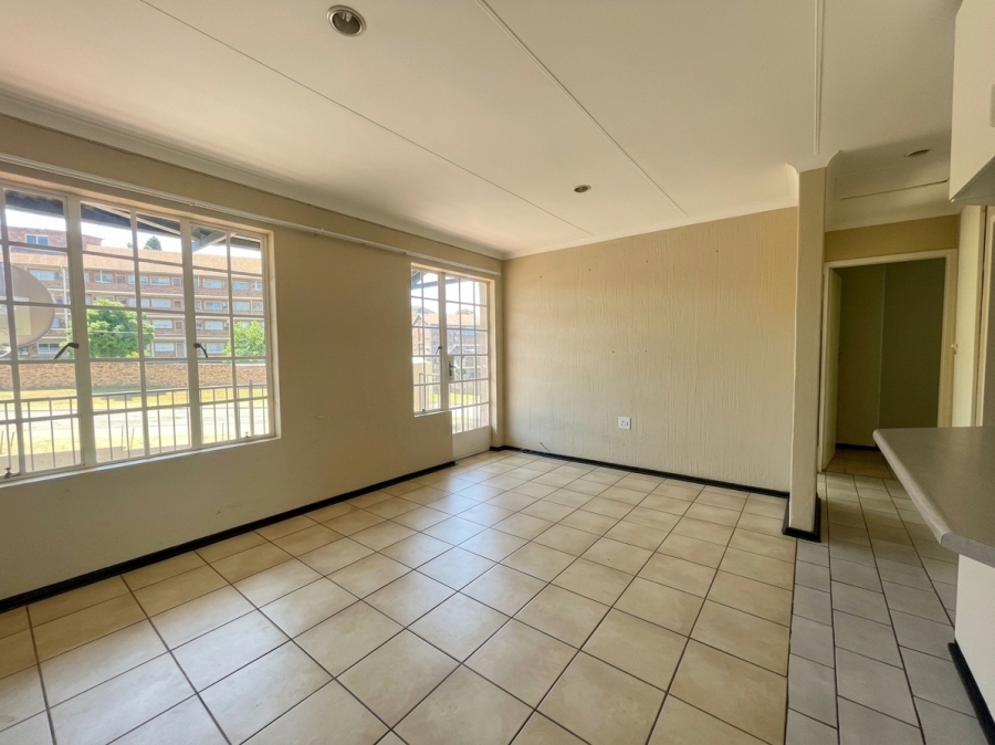 To Let 2 Bedroom Property for Rent in Horison Gauteng