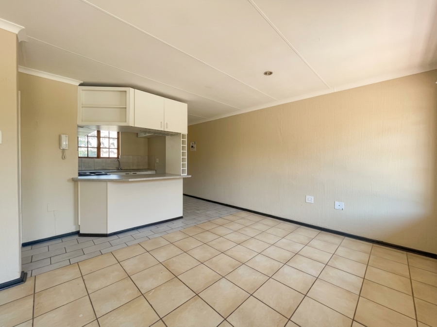 To Let 2 Bedroom Property for Rent in Horison Gauteng