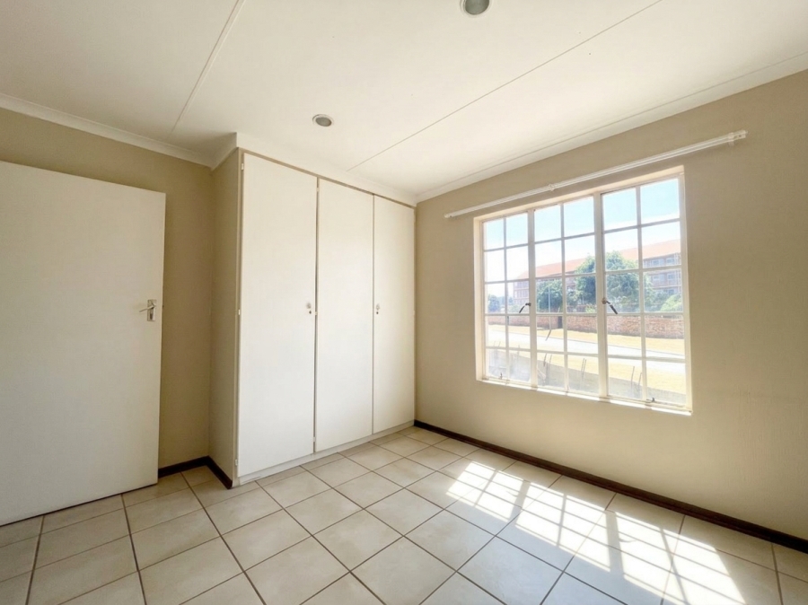 To Let 2 Bedroom Property for Rent in Horison Gauteng
