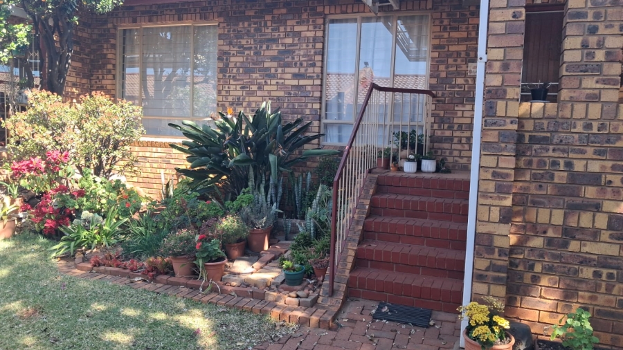 2 Bedroom Property for Sale in Amandasig Gauteng