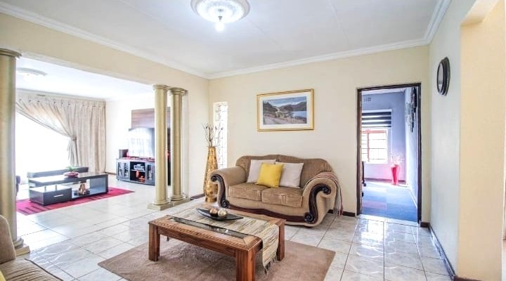 3 Bedroom Property for Sale in Dawn Park Gauteng