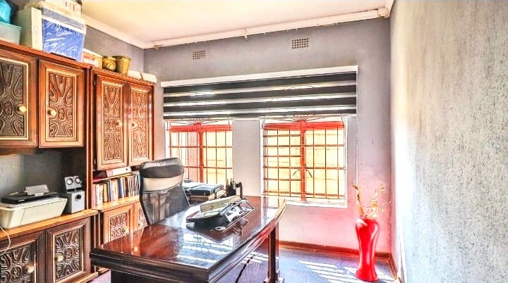 3 Bedroom Property for Sale in Dawn Park Gauteng