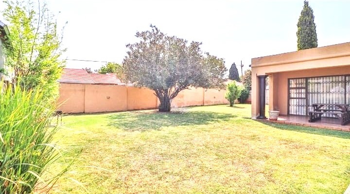 3 Bedroom Property for Sale in Dawn Park Gauteng