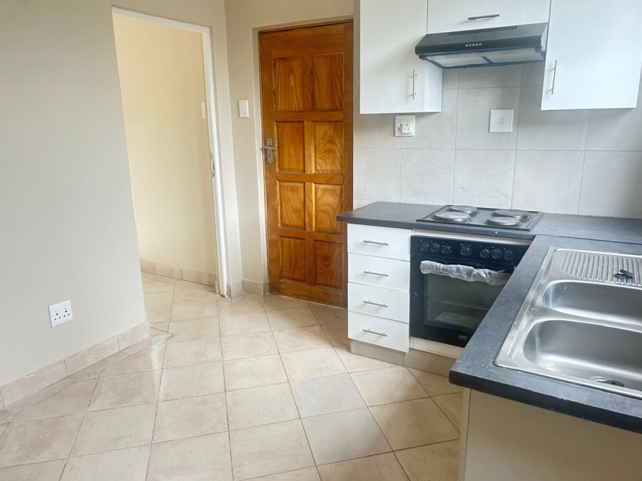 To Let 1 Bedroom Property for Rent in Albertville Gauteng