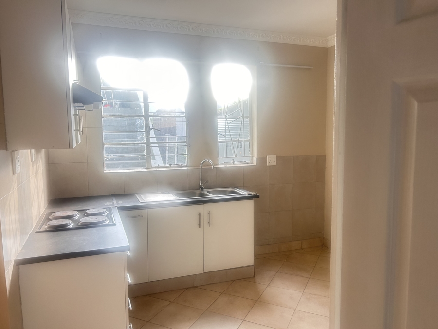 To Let 1 Bedroom Property for Rent in Albertville Gauteng