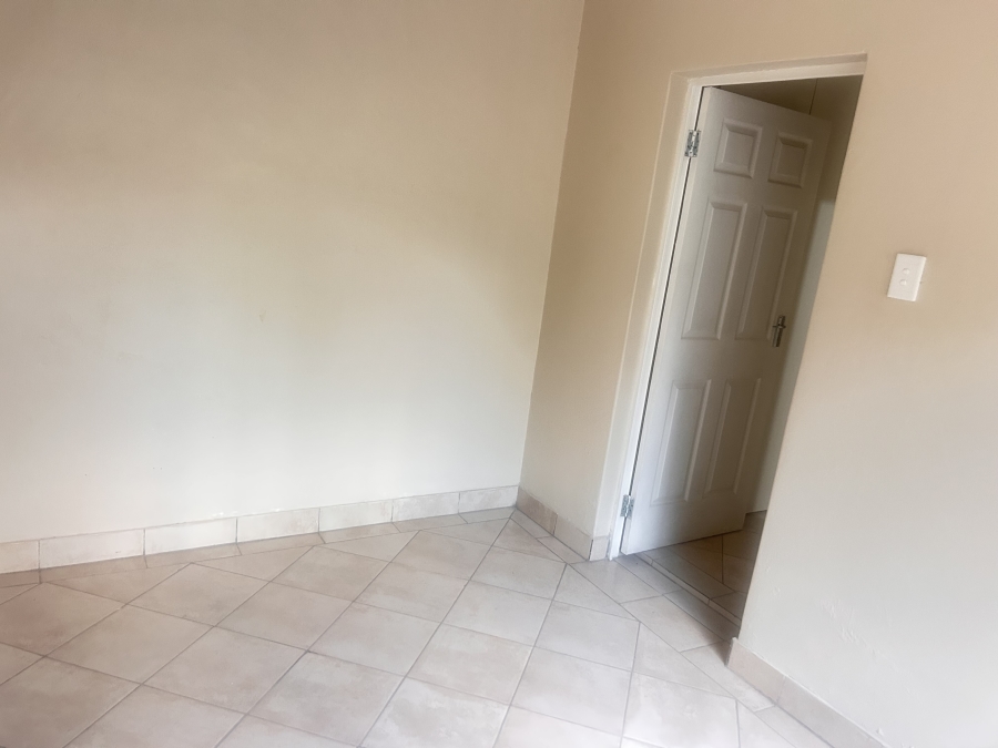 To Let 1 Bedroom Property for Rent in Albertville Gauteng