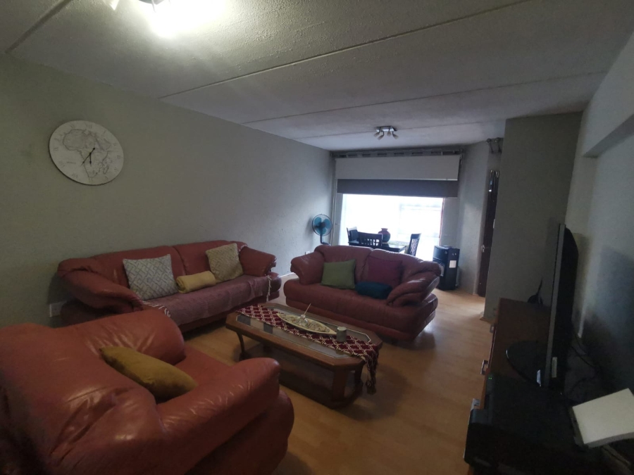 To Let 2 Bedroom Property for Rent in Paulshof Gauteng