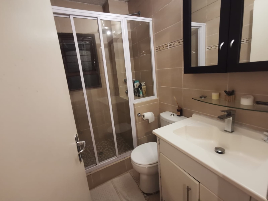 To Let 2 Bedroom Property for Rent in Paulshof Gauteng