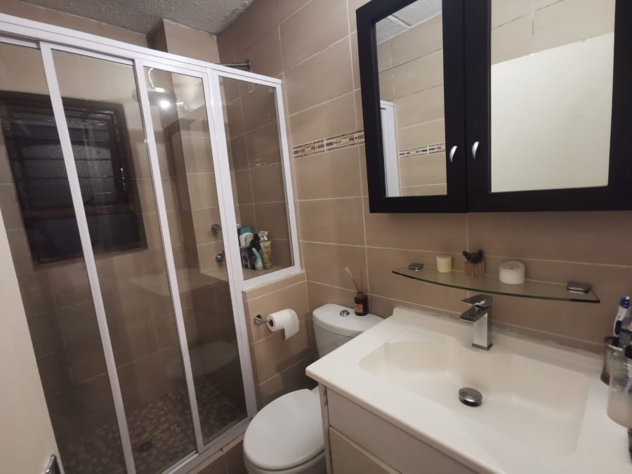 To Let 2 Bedroom Property for Rent in Paulshof Gauteng