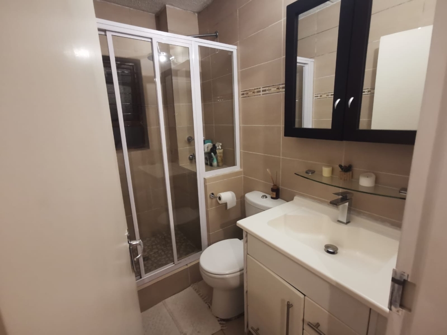 To Let 2 Bedroom Property for Rent in Paulshof Gauteng