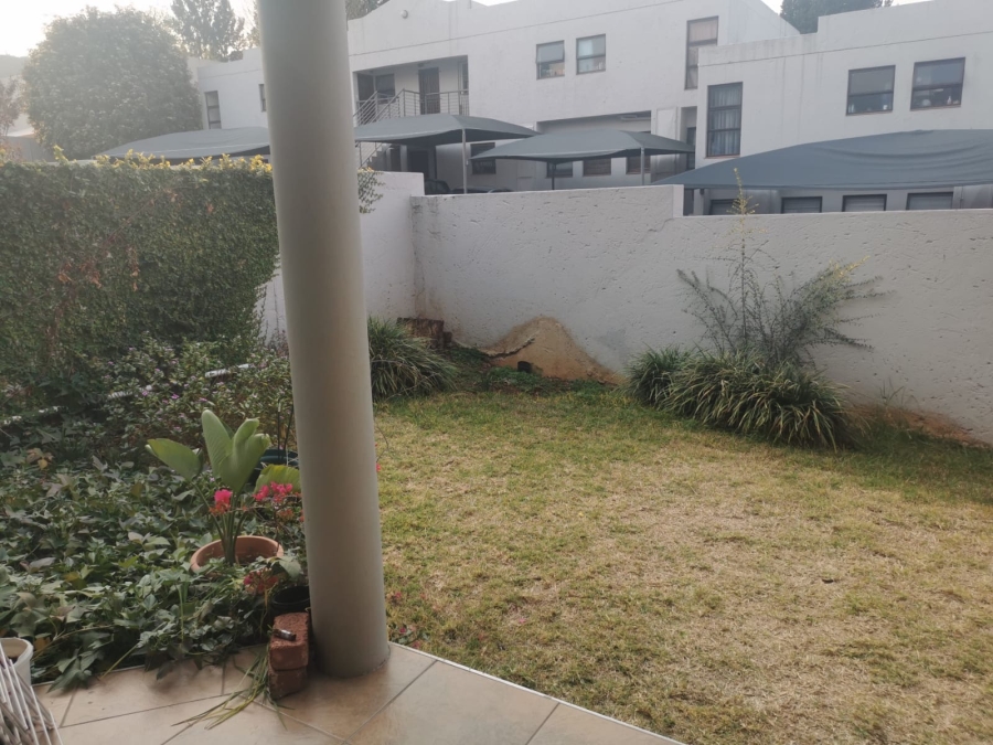 To Let 2 Bedroom Property for Rent in Paulshof Gauteng