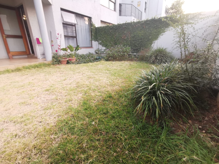 To Let 2 Bedroom Property for Rent in Paulshof Gauteng