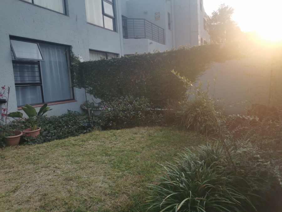 To Let 2 Bedroom Property for Rent in Paulshof Gauteng