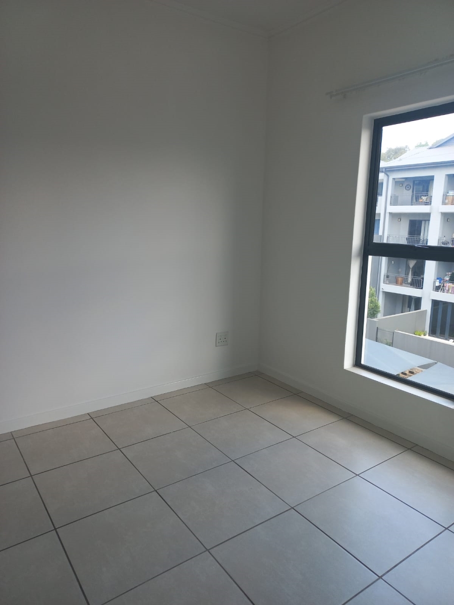 To Let 1 Bedroom Property for Rent in Modderfontein Gauteng