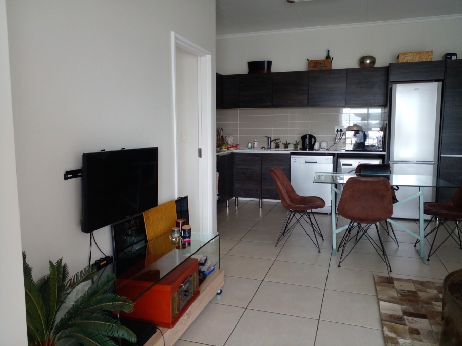 To Let 1 Bedroom Property for Rent in Modderfontein Gauteng