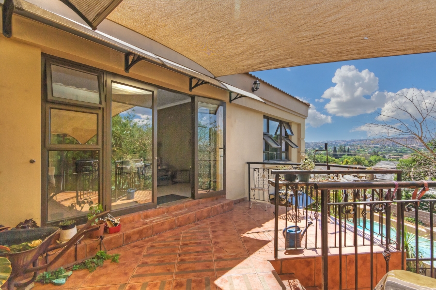 3 Bedroom Property for Sale in Mondeor Gauteng