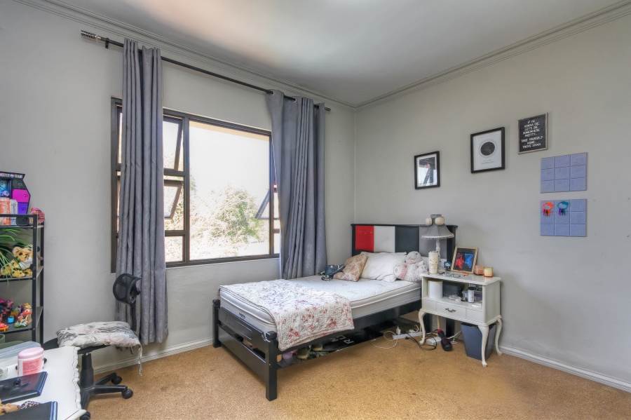 3 Bedroom Property for Sale in Mondeor Gauteng