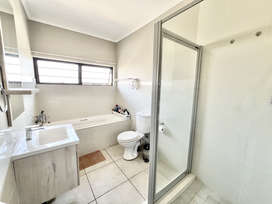 3 Bedroom Property for Sale in Amberfield Gauteng