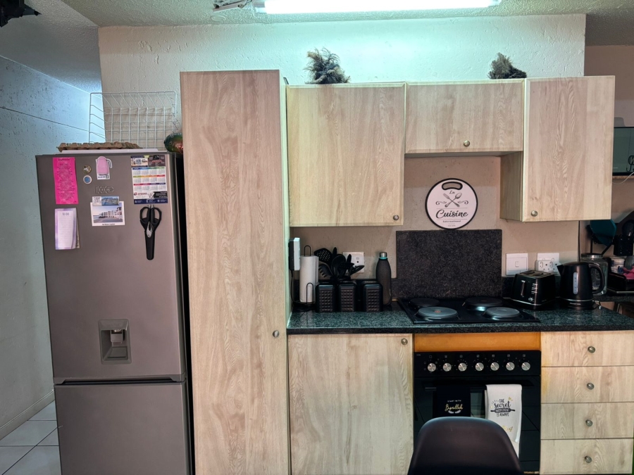 1 Bedroom Property for Sale in Hillcrest Gauteng