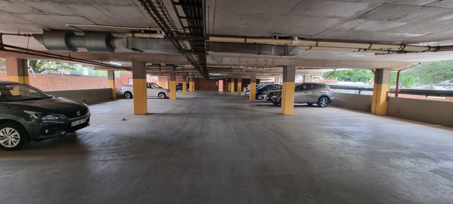 1 Bedroom Property for Sale in Hillcrest Gauteng