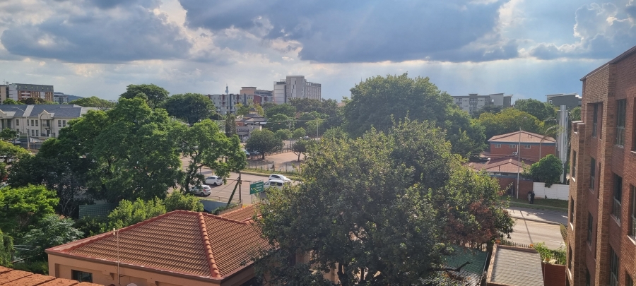 1 Bedroom Property for Sale in Hillcrest Gauteng