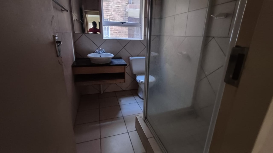 2 Bedroom Property for Sale in Halfway House Estates Gauteng