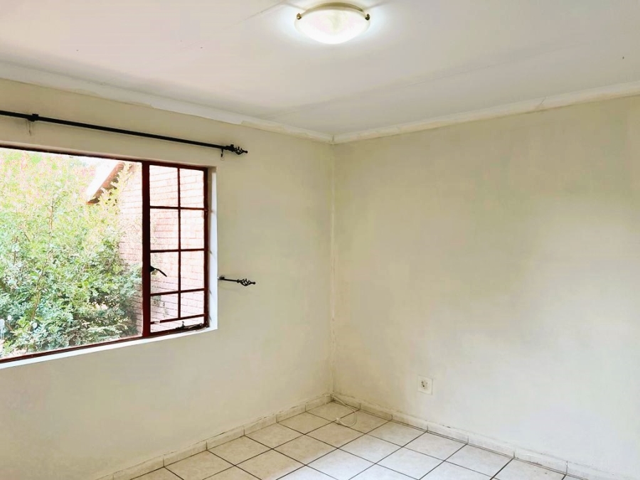 To Let 2 Bedroom Property for Rent in Moreleta Park Gauteng