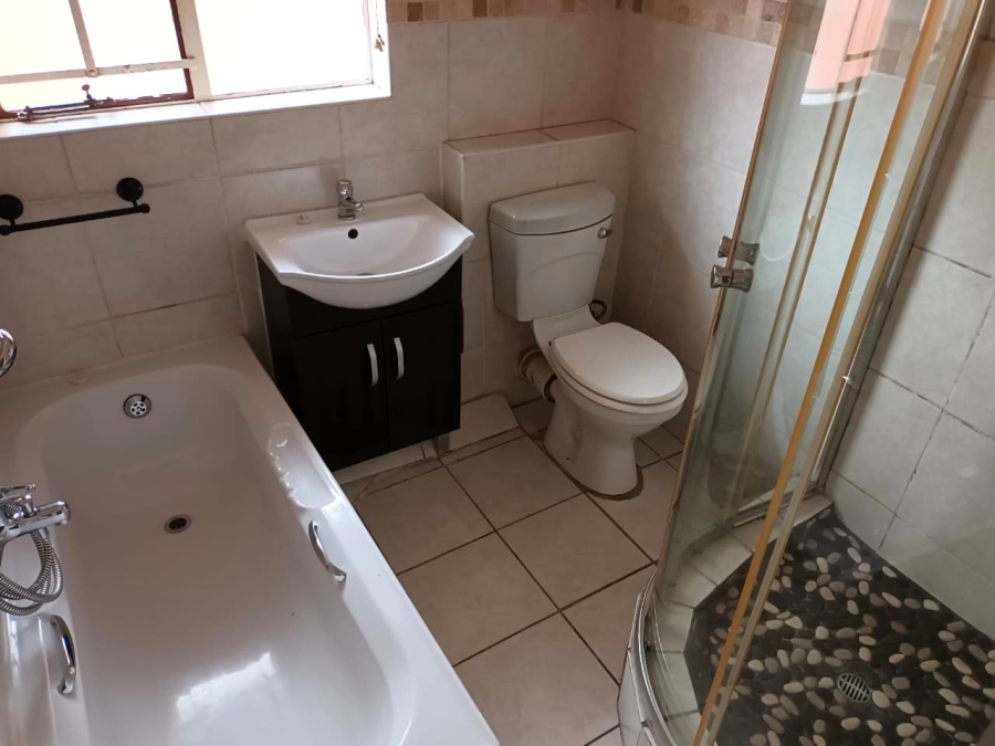 To Let 2 Bedroom Property for Rent in Moreleta Park Gauteng