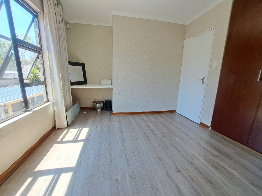 3 Bedroom Property for Sale in Morningside Manor Gauteng