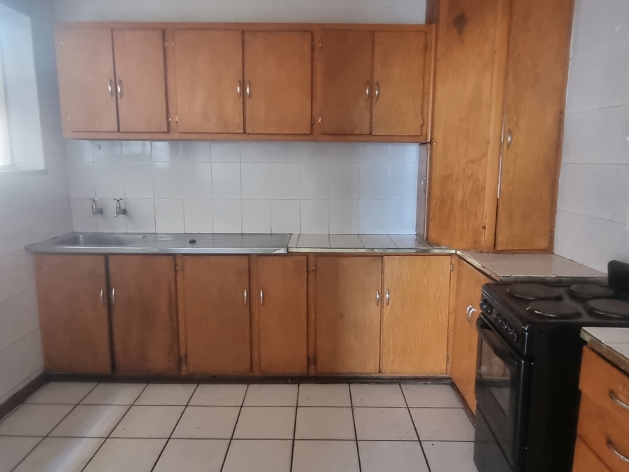To Let 2 Bedroom Property for Rent in Krugersdorp Gauteng